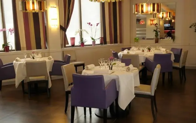 Restaurant La Tour - Salle restaurant