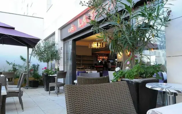Restaurant La Tour - Seminar location in SAINT-DENIS (93)