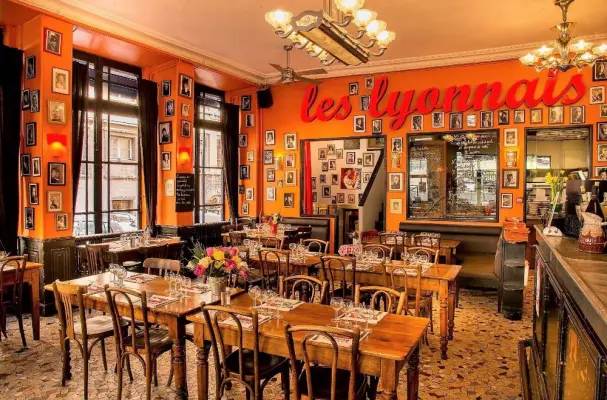 Bouchon Les lyonnais - Salle du restaurant