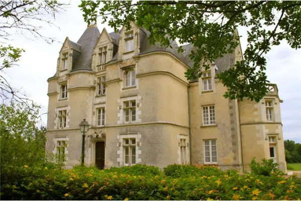 Chateau Perigny - Sede del seminario a Vouillé (86)