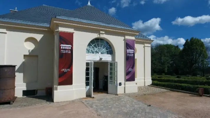 Pavilhão da Indústria - Local do seminário em Le Creusot (71)