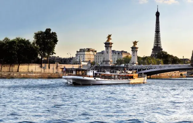 Yachts of Paris - Don Juan II in Paris