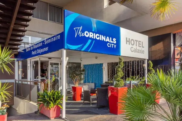 The Originals City Hotel Galaxie Aeroporto di Nizza a Saint-Laurent-du-Var