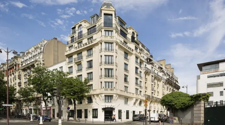 Hotel Terrass'' - Seminario en París