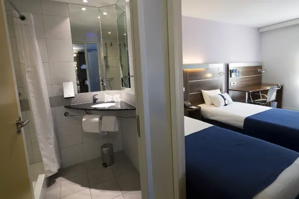 Holiday Inn Express Marseille St Charles - chambre
