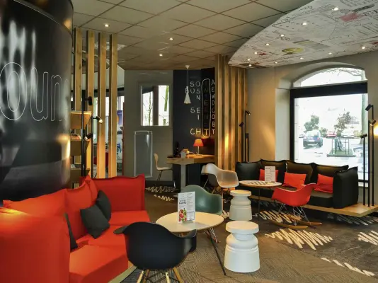 Ibis Angers Centre Château - Lounge