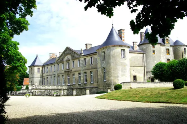 Schloss Vic sur Aisne - anstelle des Empfangens aisne