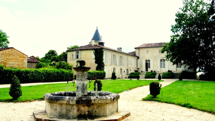 Château de Mouillepied - La fontaine
