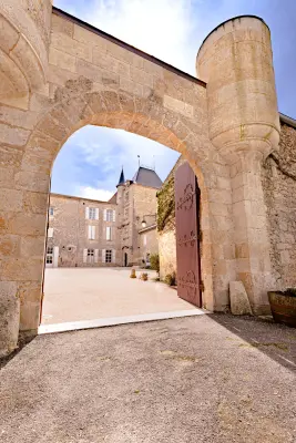 Chateau de Mons en Armagnac - Portail entrée